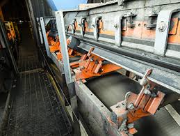 Monster belting | Belt conveyors for wood chips