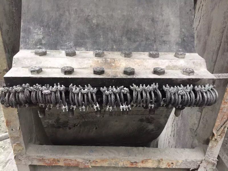 Monster belting | Steel Cable Sidewall Belt with Cleat